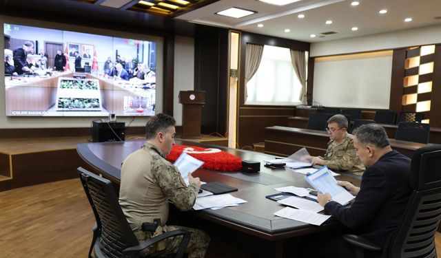 Ağrı Valisi Bozkurt, Bakan Çiftçi İle Güvenlik Toplantısına Katıldı