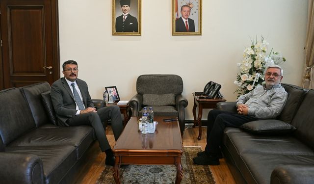 AK Parti eski Milletvekili Mehmet Metiner, gerçekleştirdiği ziyaretlerle dikkat çekti.