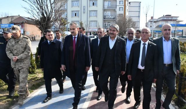 Ağrı Valisi Dr. Bozkurt, Patnos’u ziyaret etti