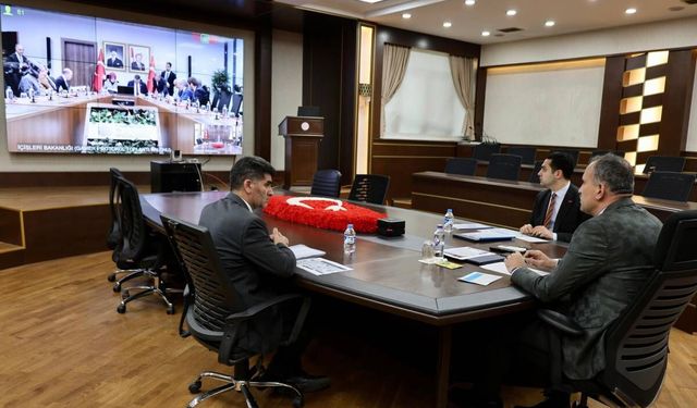 Ağrı Valisi Önder Bozkurt, “Sosyal Risk Haritaları” Toplantısında Yer Aldı