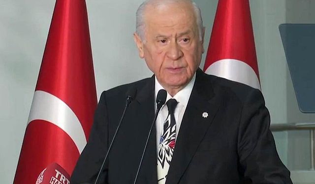 Devlet Bahçeli, Süper Lig'e çıkan Amedspor'u tebrik etti