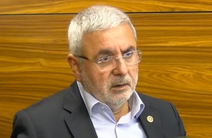Mehmet Metiner: “CHP içindeki taht kavgası, AK Parti’mizi ilgilendiren bir konu değildir”