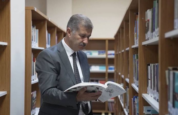 AİÇÜ Rektörü Prof. Dr. Gülçin’den öğrencilere çağrı!