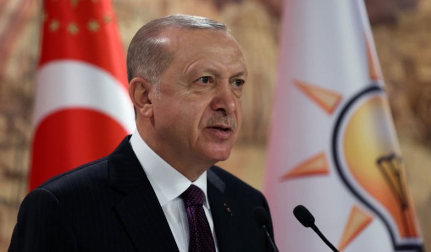 Ak Parti'nin 20,ci yıl sloganı;"Millete hizmet yolunda daima yeni, daima genç"