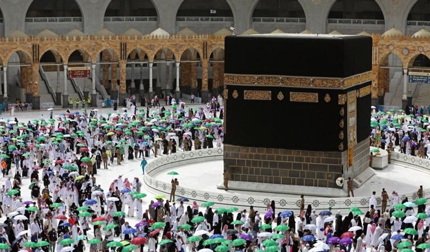 Suudi Arabistan Umreye Türkiye'den Ziyaretçi Kabul Etmiyor