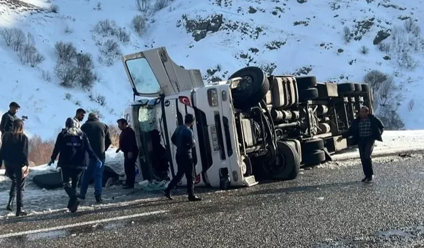 Eleşkirt'teki trafik kazasında 2 kişi ağır yaralandı!