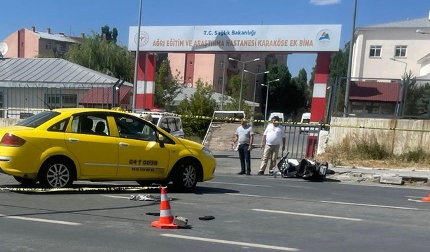 Ağrılı çift, geçirdikleri kazada hayatlarını kaybetti!