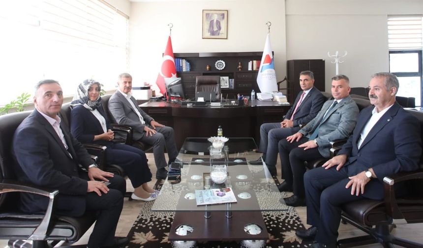 Prof. Dr. Yusuf Çetin, AİÇÜ Eğitim Fakültesi Dekanlığına Asaleten Atandı