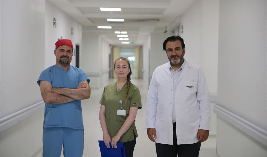 Ağrılı Doç. Dr. Remzi Sarıkaya’dan Van’da bir başarı daha!