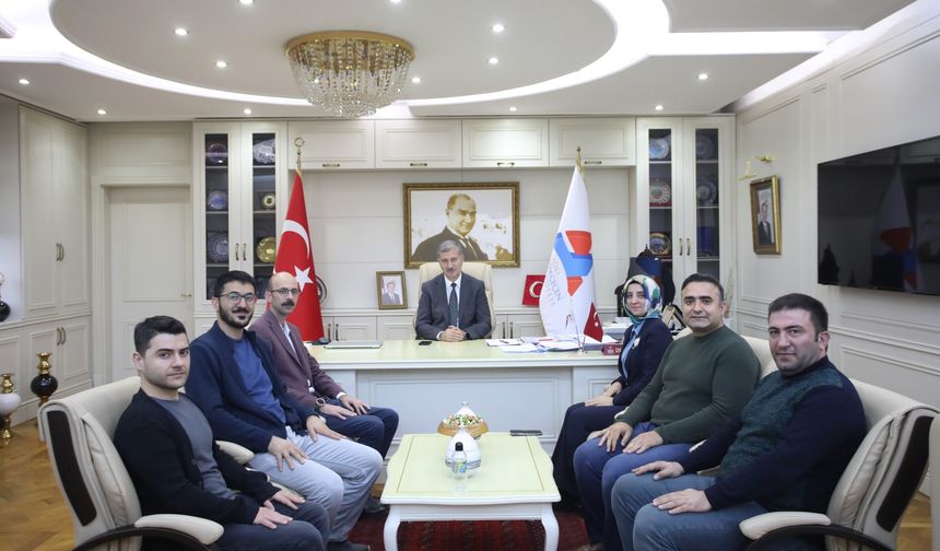 Prof. Dr. Gülçin, GreenMetric Ekibini Tebrik Etti