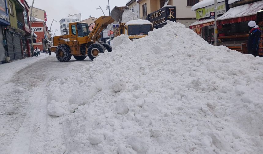 Eleşkirt’te Kar Esareti Yaşanmadı: Başkan Ramazan Yakut’tan Örnek Çalışma