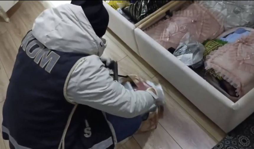 Ağrı’daki tefecilik operasyonunda 19 kişi gözaltına alındı!