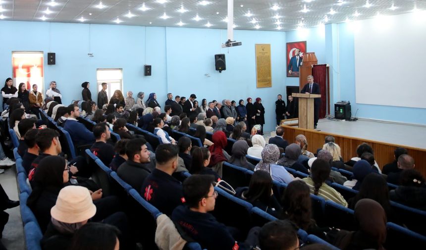 AİÇÜ Rektörü Prof. Dr. Gülçin, Ağrı’da Öğrencilerle Buluştu