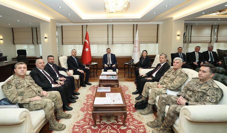 Ağrı’da İçişleri Bakanı Mustafa Çiftçi’den Valilik ve Parti Ziyareti