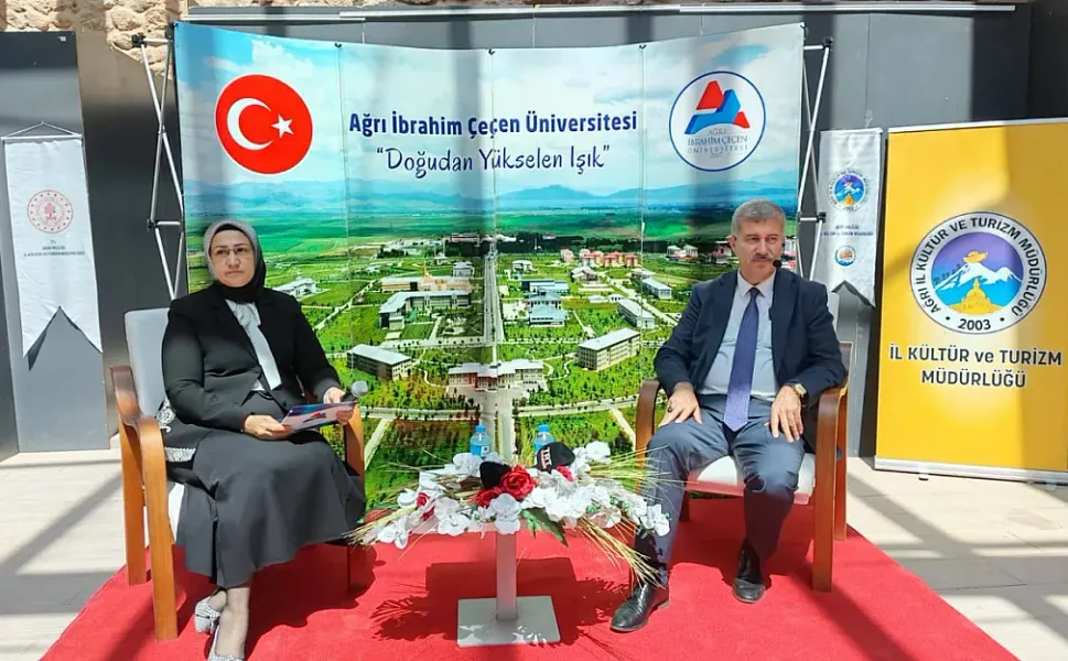 YÖK Bilim Kafe etkinliği, İshak Paşa Sarayı'nda yapıldı