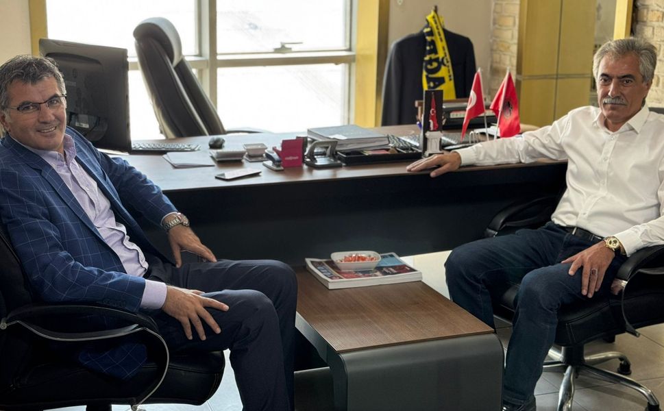 Hüsamettin Aydın, Ağrı Emekliler Derneği'ni Ziyaret Etti