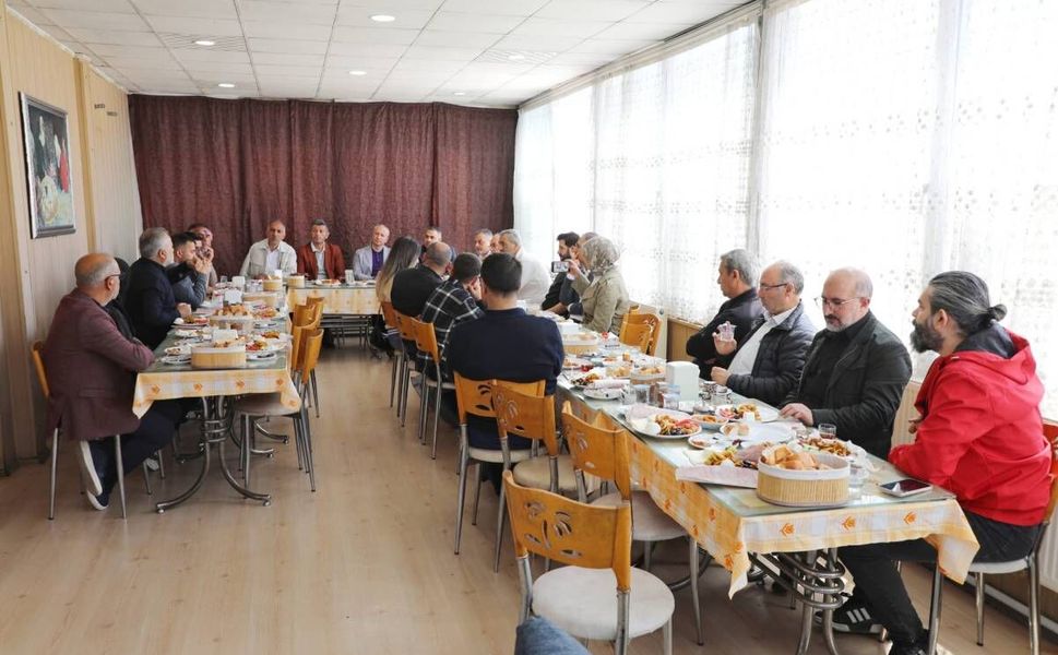 Kamu Kurumları, Akademisyenler ve Basın Mensuplarından Kerem Bebek’e Destek!