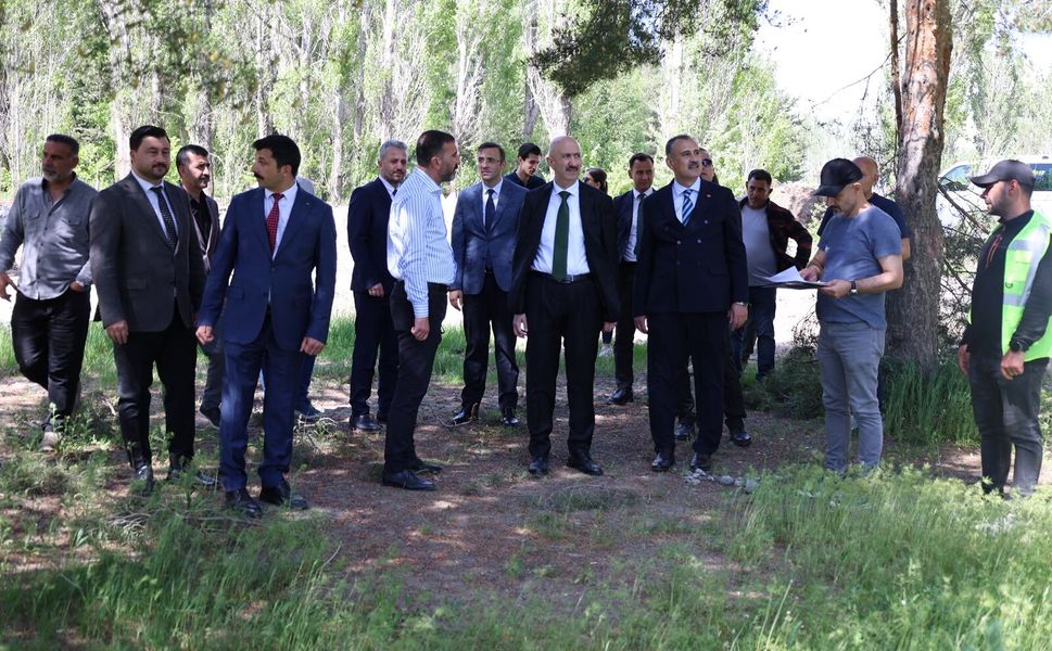Bakan Yardımcısı Cangir ve Vali Bozkurt Sahada İncelemelerde Bulundu